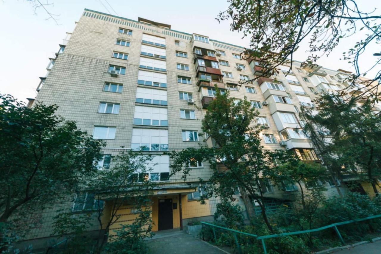 Квартира 1 Комнатная На Русановке Газ И Низкий Этаж Kiew Exterior foto
